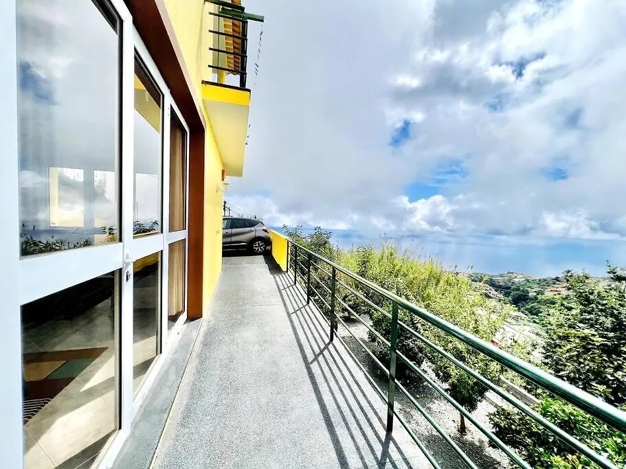 דירה פונטה דו סול Apartamento Amarela By Your Madeira Rentals