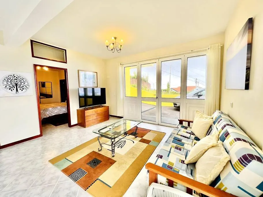 דירה פונטה דו סול Apartamento Amarela By Your Madeira Rentals